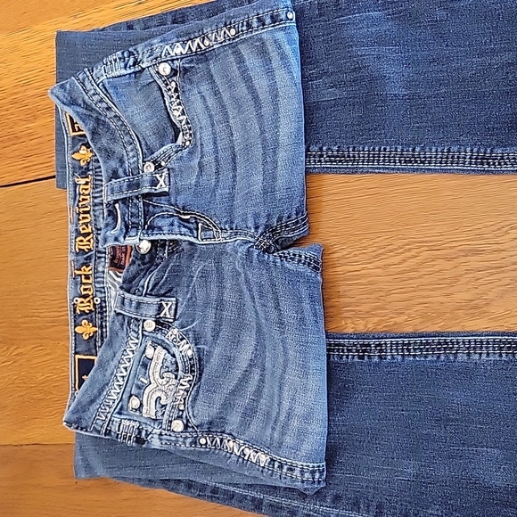 Womens Rock Revival Jeans - Picture 3 of 5